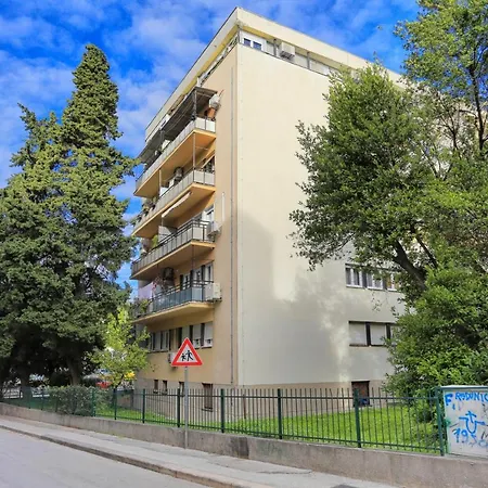 Apartment With Wifi - 19143